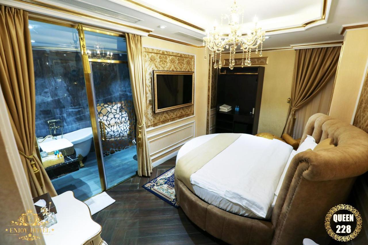 Enjoy Hotel 5A Хошимин Екстериор снимка